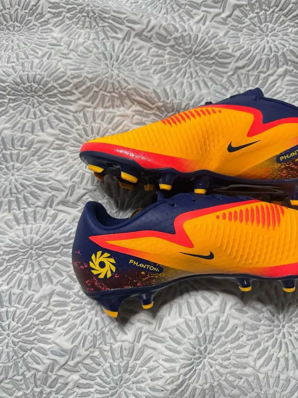 Nike Phantom 6 Low Erling Haaland Orange Soccer Cleats Size 8.5 HQ2314-800